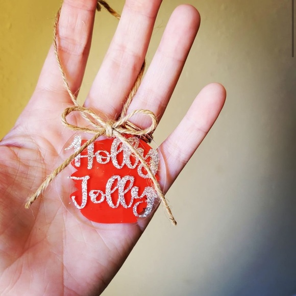 Wood round Christmas ornaments - Picture 4 of 4